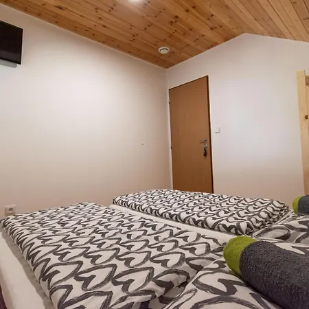 Buda U Kramaru - Leona * Mutěnice