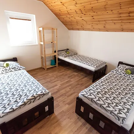 Appartement Buda U Kramaru - Leona Mutěnice